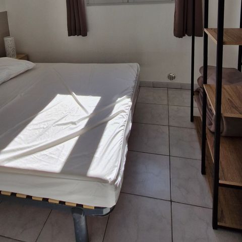 HOUSE 4 people - Maisonette 2/4 people - 1 bedroom, air conditioning and television