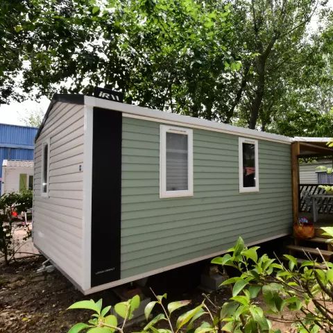 MOBILE HOME 8 people - 4 Rooms 6/8 Persons Air-conditioned + TV