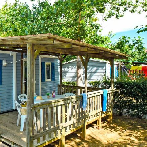 MOBILE HOME 8 people - 4 Rooms 6/8 Persons Air-conditioned + TV