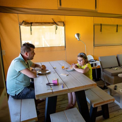 Canvas and wooden tent 5 persons - Luxury