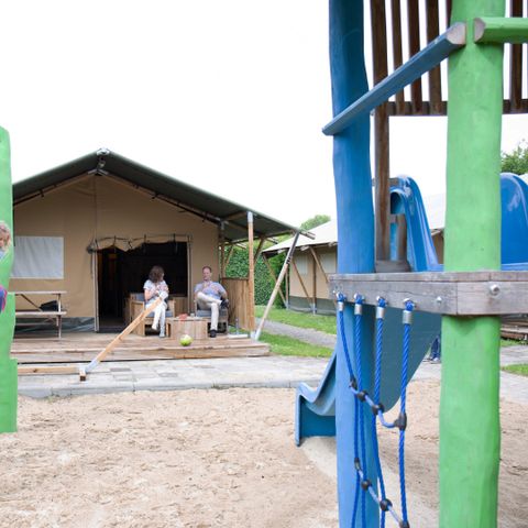 Canvas and wooden tent 6 persons - Luxury Safaritent 6 Persons