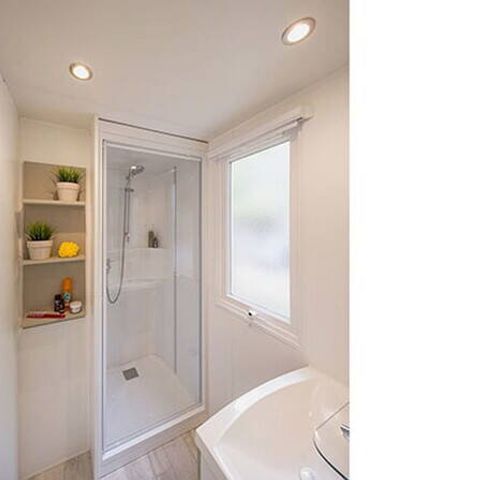 Mobile home 4 persons - Mobile-home | Comfort | 2 Bedrooms | 4 Pers. | Raised terrace | Air-con.