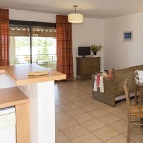 APARTMENT 7 people - (max. 6 adults) Belgodere Capra Scorsa