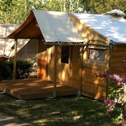 CANVAS AND WOOD TENT 6 people - Lodge URCHILO sleeps 6