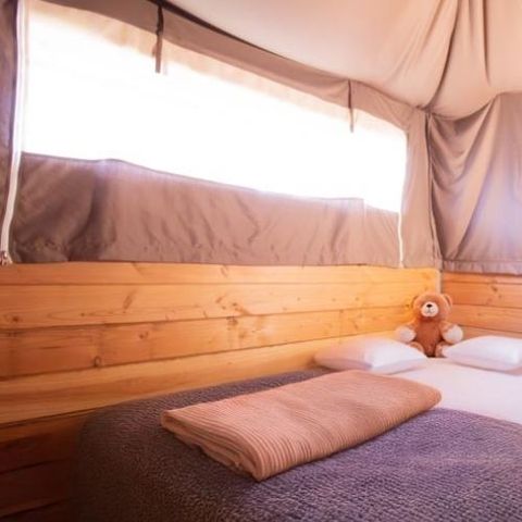 CANVAS AND WOOD TENT 4 people - IGUELDO Lodge sleeps 4