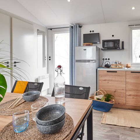 MOBILE HOME 6 people - 3 bedrooms - CLIM - TV - LV