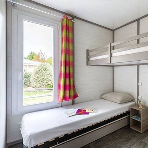 MOBILE HOME 7 people - Chalet | Comfort XL | 3 Bedrooms | 5/7 Pers. | Raised terrace | Air conditioning | TV