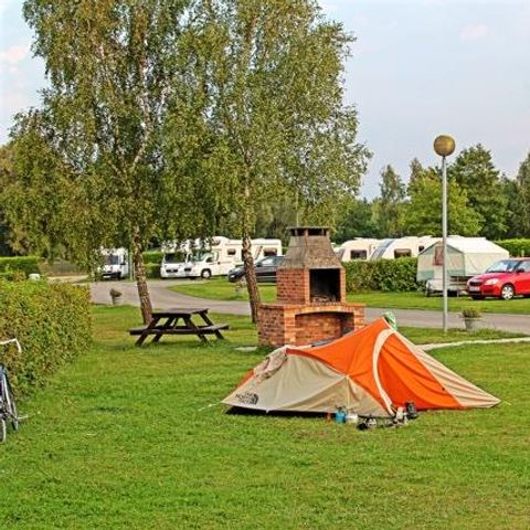 Pitch - Pitch Tent or Caravan + car