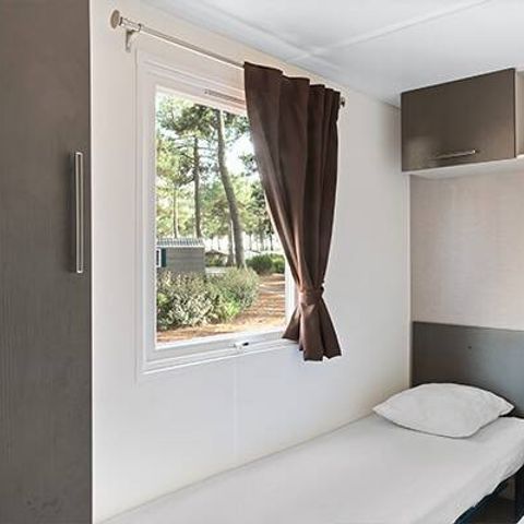 MOBILE HOME 6 people - Comfort | 3 Bedrooms | Sleeps 6 | Raised terrace | 1 Bathroom | Air conditioning