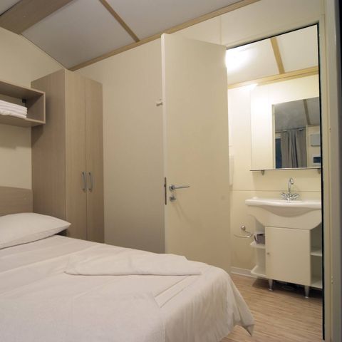 MOBILE HOME 6 people - Comfort | 3 Bedrooms | Sleeps 6 | Raised terrace | 1 Bathroom | Air conditioning
