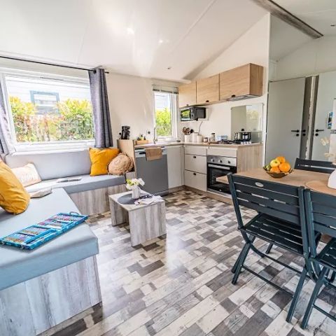 MOBILE HOME 6 people - Trio Premium 4 Rooms 6 People Jacuzzi + Air Conditioning + TV