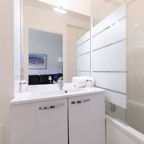 APARTMENT 4 people - G/282_2 ROOMS 4 PERS. ROAD SIDE