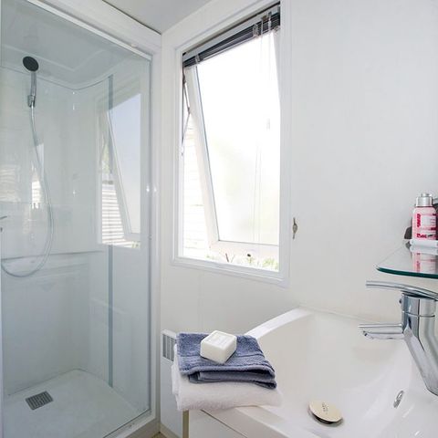 Mobile home 5 persons - Mobile-home | Comfort | 2 Bedrooms | 5 Pers | Raised terrace | 2 bathrooms | Air conditioning | TV