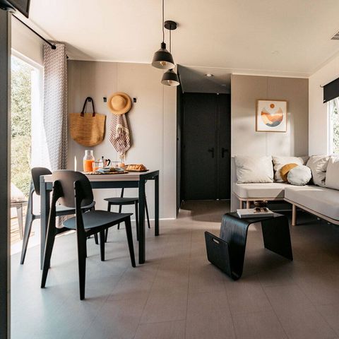 Mobile home 8 persons - Mobile-home | Comfort | 4 Bedrooms | 8 Pers. | Raised terrace | Outside kitchen | 2 bathrooms | Air-conditioning.