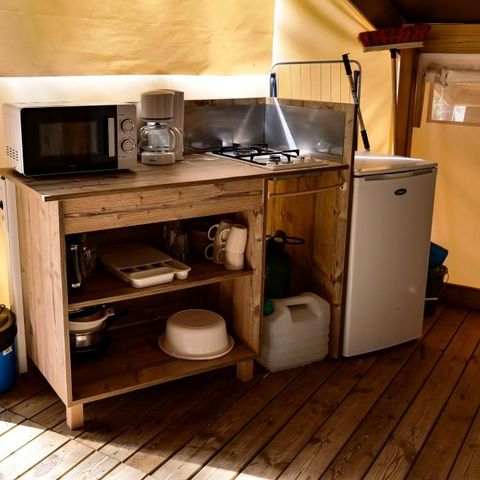 CANVAS AND WOOD TENT 4 people - TENTE LODGE - Les Yuccas | 4 pers. 2 bdrms.