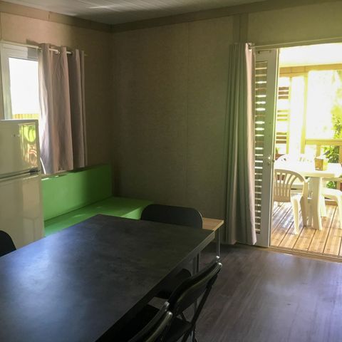 CHALET 7 people - Chalet VEGA 32m² (2 bedrooms), sofa bed in the living room