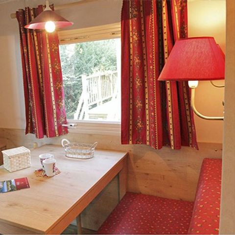 Accommodation 4 persons - ROULOTTE | Classic | 2 Bedrooms | 2/4 Pers.