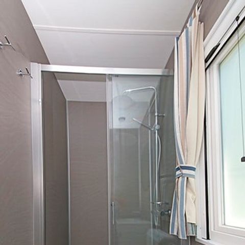 MOBILE HOME 6 people - Mobile-home | Comfort XL | 3 Bedrooms | 6 Pers. | Raised terrace | 2 bathrooms | Air-con.