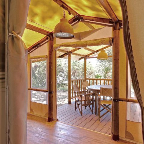 Canvas and wooden tent 5 persons - SunLodge Safari