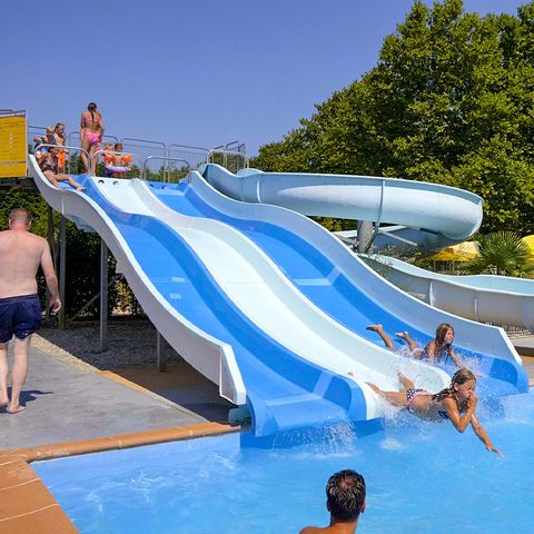 Camping Le Château de Galaure - Drome - Image N°4