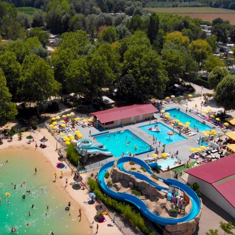 Camping Le Château de Galaure - Drome - Image N°2