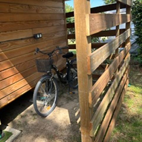 Canvas and wooden tent 2 persons - Bicycle shed