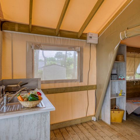 Canvas and wooden tent 4 persons - INSOLITE CONFORT LODGE (without sanitary facilities)