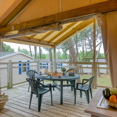 Canvas and wooden tent 4 persons - INSOLITE CONFORT LODGE (without sanitary facilities)