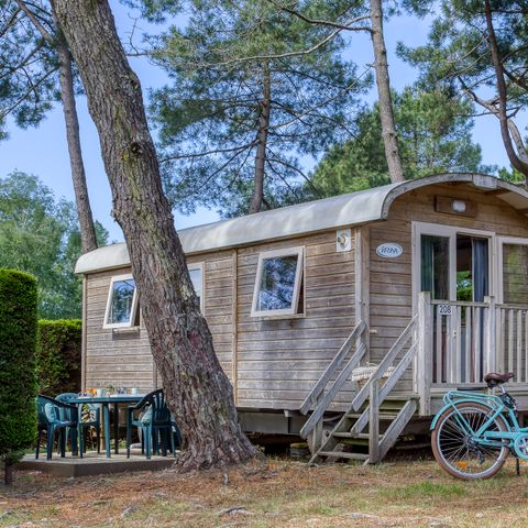 Unusual 4 persons - 2 Bedroom Caravan