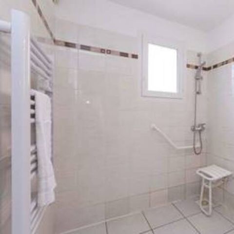 APARTMENT 8 people - Morgat