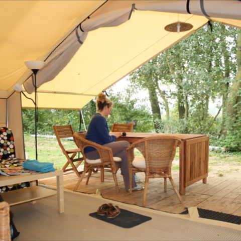 Canvas and wooden tent 5 persons - Safaritent without sanitary facilities