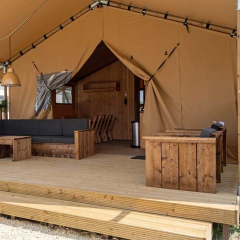 CANVAS AND WOOD TENT 5 people - SunLodge Taiga (ST5S)