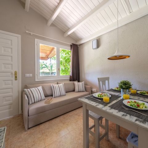 BUNGALOW 6 people