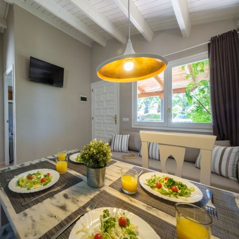 BUNGALOW 6 people