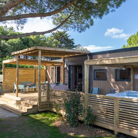 MOBILE HOME 4 people - EXCLUSIVE mobile home - 2 bedrooms - 2 shower rooms - SPA