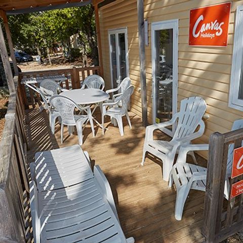 MOBILE HOME 6 people - Comfort XL | 3 Bedrooms | 6 Pers | Raised terrace | Air conditioning