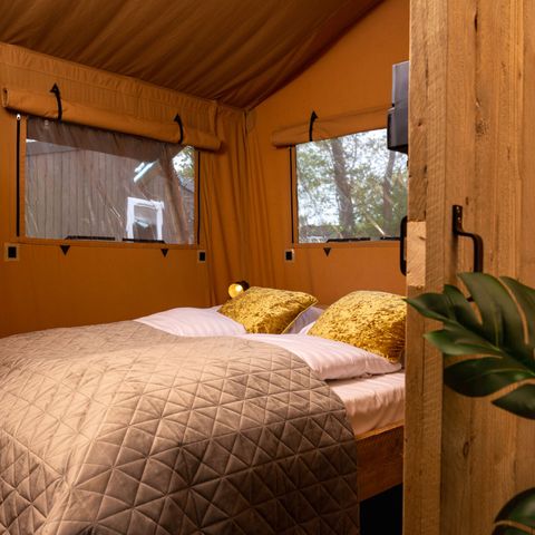 CANVAS AND WOOD TENT 5 people - VARADERO 2 bedrooms - 50 m2