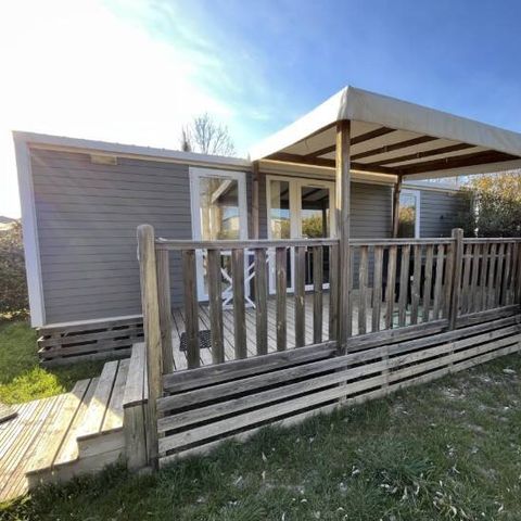 Mobile home 4 persons - Ultimate | 2 bedrooms | Sleeps 4 | Raised terrace | Jacuzzi | 2 bathrooms | Air conditioning | TV