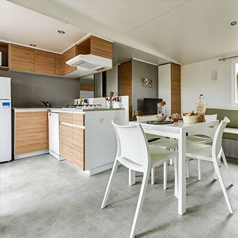Mobile home 6 persons - Mobil-home | Ultimate | 3 Bedrooms | 6 Pers | Raised terrace | 2 bathrooms | Air conditioning | TV