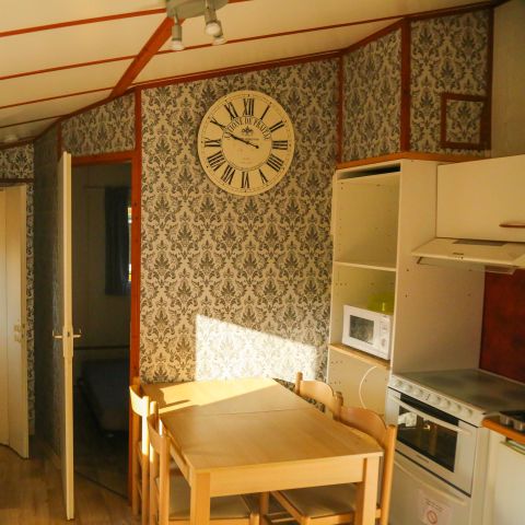 Chalet 4 persons - 2-bedroom rental chalet with kitchen and separate toilet