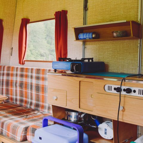 Caravan 2 persons - Small vintage caravan in the middle of the Domaine