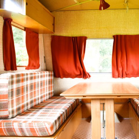 Caravan 2 persons - Small vintage caravan in the middle of the Domaine