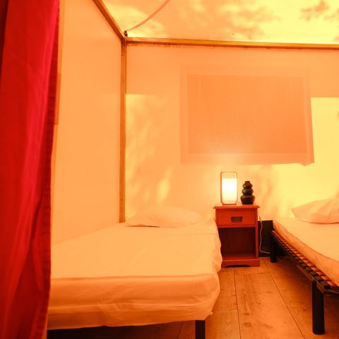 Glamping tent 4 persons - the woods