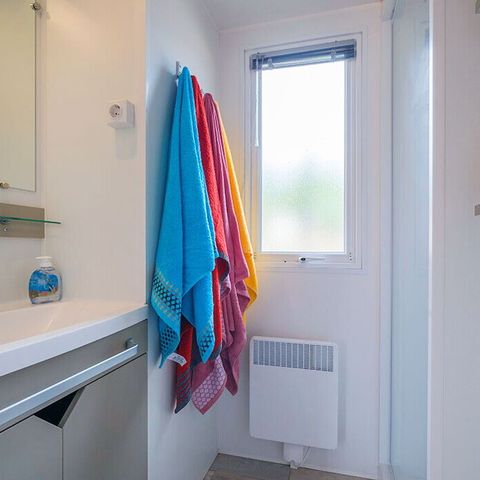 MOBILE HOME 4 people - Mobile home | Comfort XL | 2 Bedrooms | 4 Pers | Raised terrace | 2 bathrooms | Air conditioning | TV
