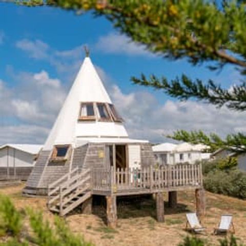 UNUSUAL ACCOMMODATION 5 people - Lodge Magic Tipi 5p 1bed