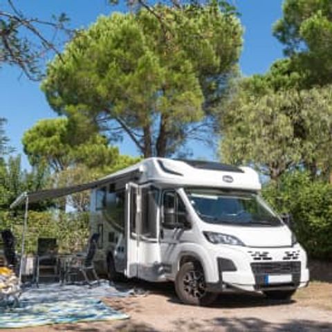 Pitch - Camping-Car ** - French