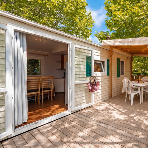 Mobile home 6 persons - Classic | 2 Bedrooms | 4/6 Pers. | Raised terrace | Air-con.