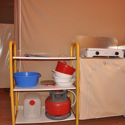 Glamping tent 6 persons - Canada 3 bedrooms - no bathroom