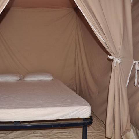 Glamping tent 6 persons - Canada 3 bedrooms - no bathroom