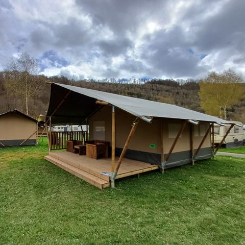 Canvas and wooden tent 6 persons